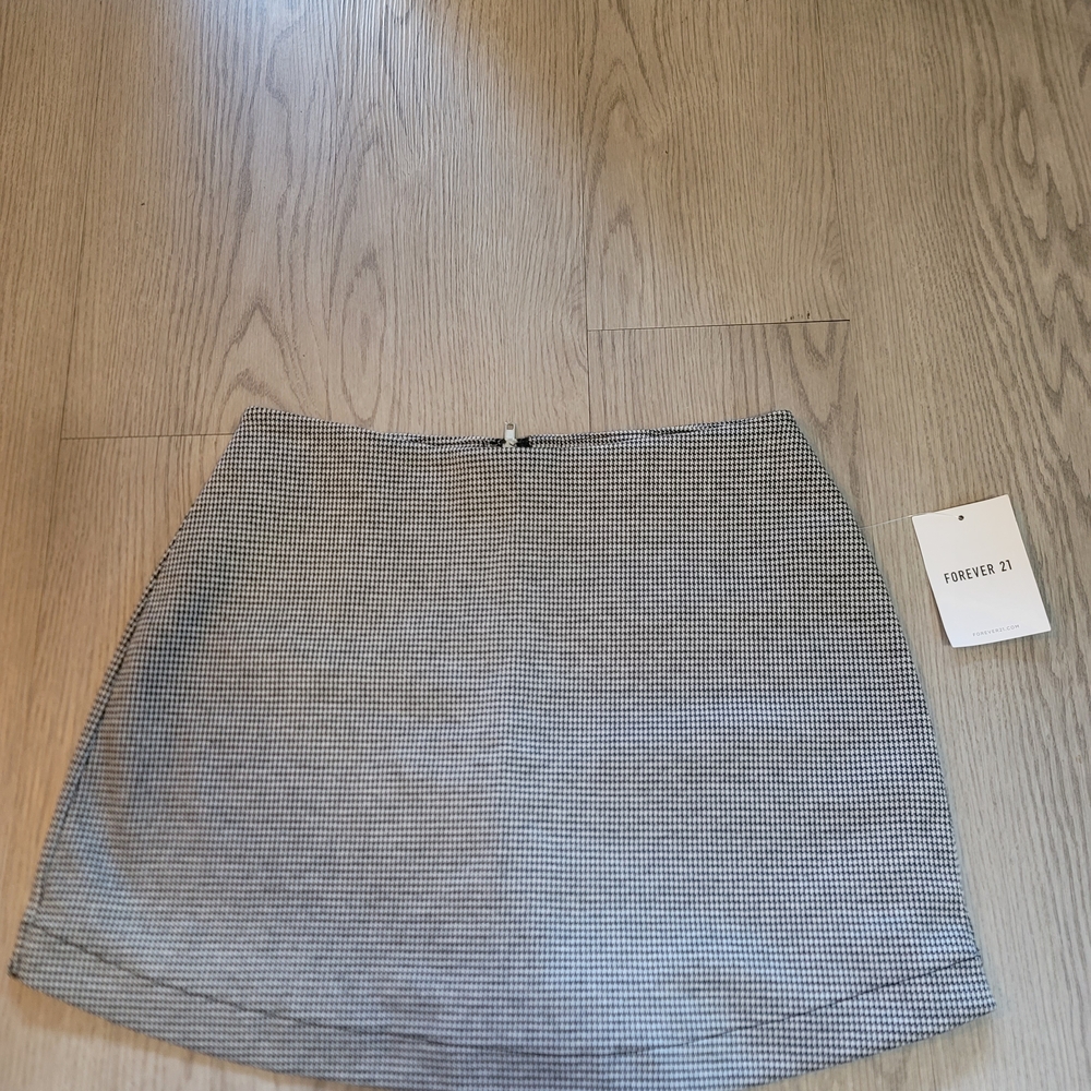 Forever 21 Monochrome Mini Skirt
